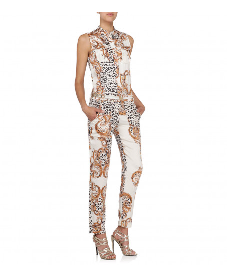 Schmaler Ledergürtel mit Metallelementen