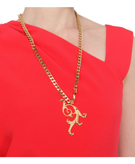 Goldene Gliederkette mit Anhänger