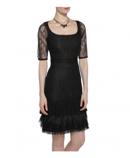 Schwarzes Federkleid mit Spitzeneinsätzen