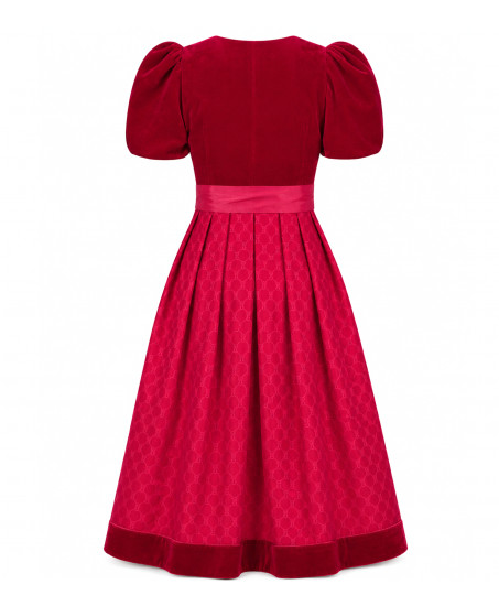Alpenherz Samtdirndl Mona in Rot mit Puffarm – Freisteller Vorderseite– bei Dresscoded leihen