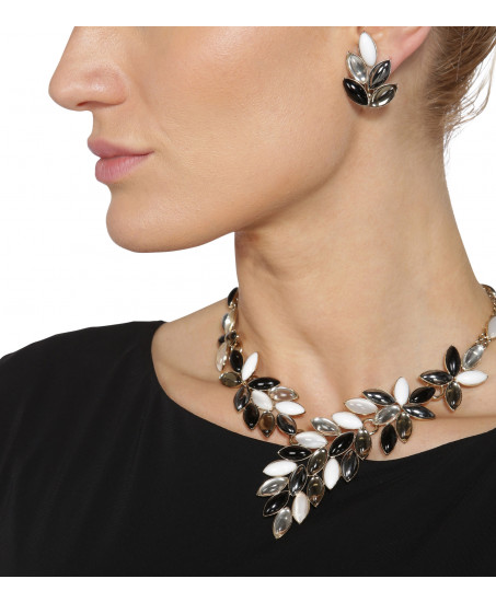 Collier mit edlen Kristallen