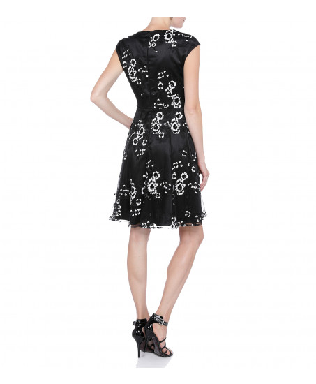 Cocktailkleid mit Blumenbestickung