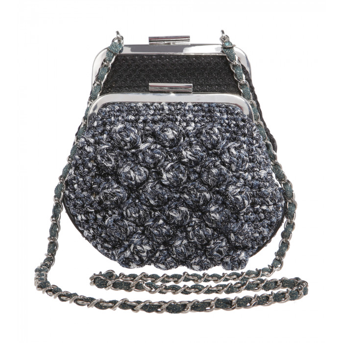 Häkeltasche mit Kette in Blau