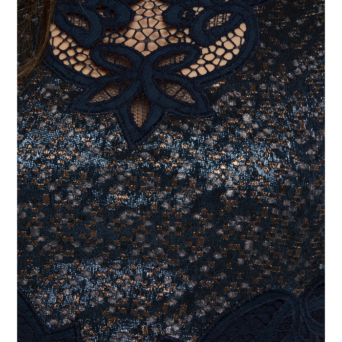 Abendkleid mit Blumenbestickung