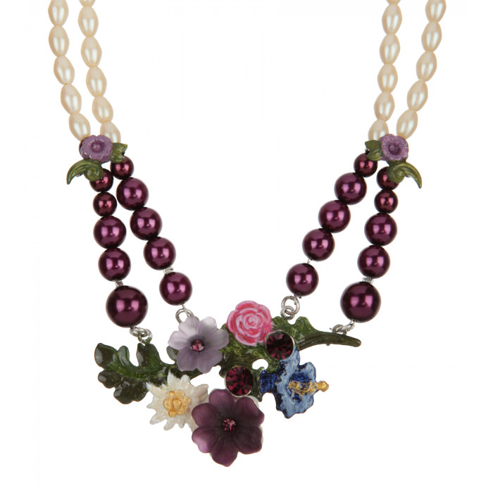 Trendiges Blumencollier in Lila