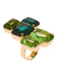 Ring mit Baguette-Steinen in Gruen