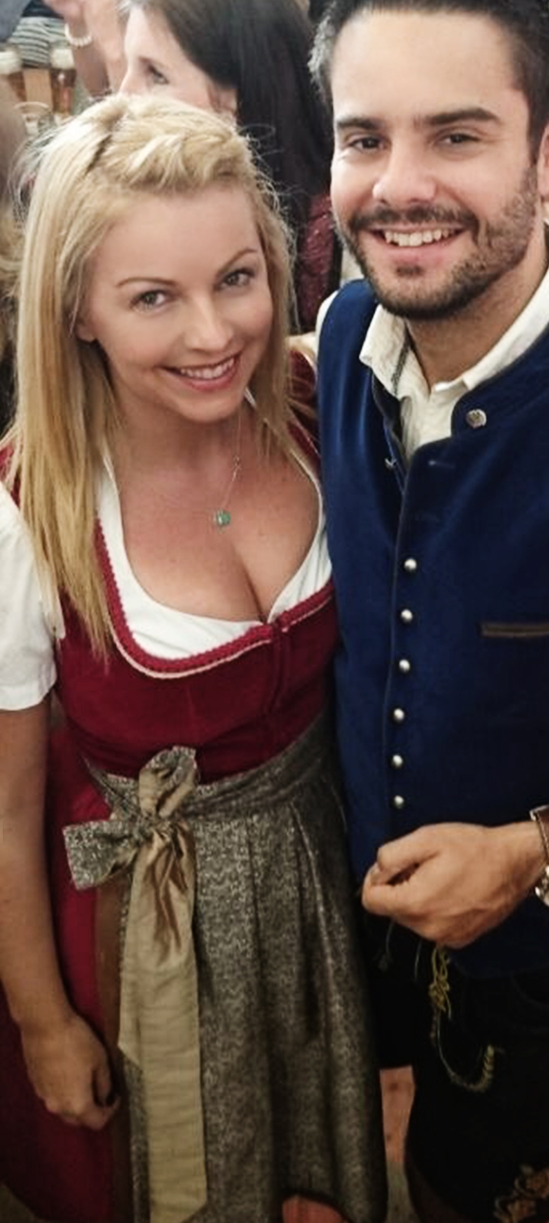 Dirndl Elisabeth in Pink/Rot