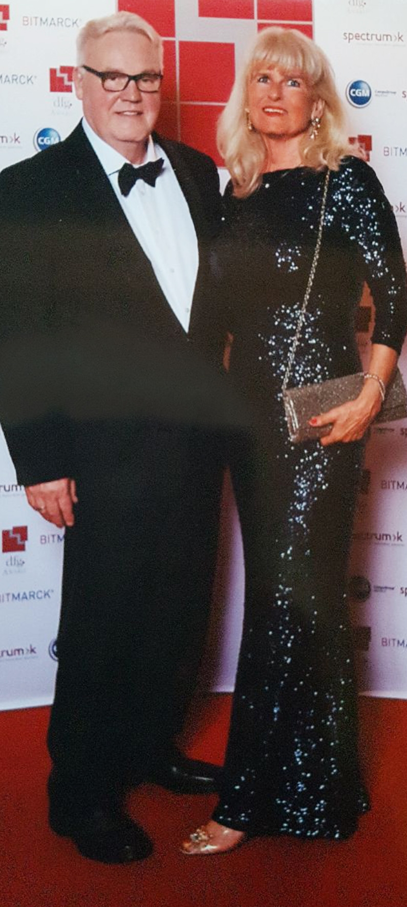 Paillettenrobe in Dunkelblau