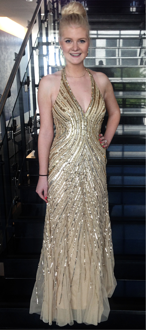 Maxikleid aus Pailletten mit Rückendekolleté in Gold