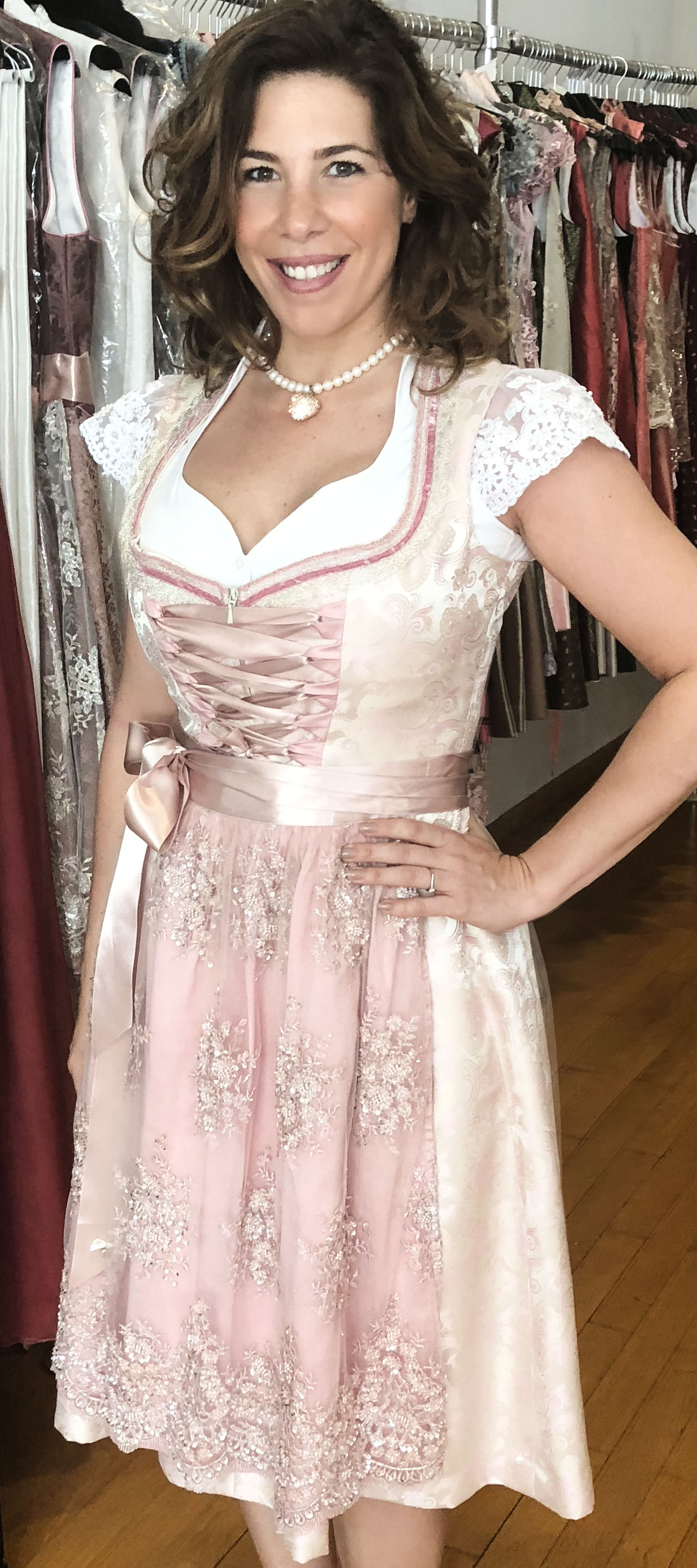 Dirndl Maja in Rosé/Pink